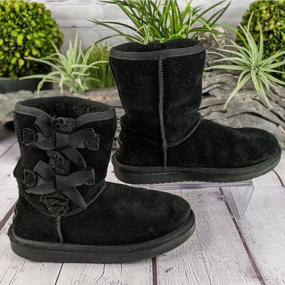 Koolaburra by UGG® Kids Victoria Short Boots - Picture 2 of 10